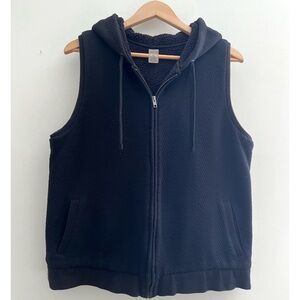 St John’s Bay fleece lined hooded vest size XL